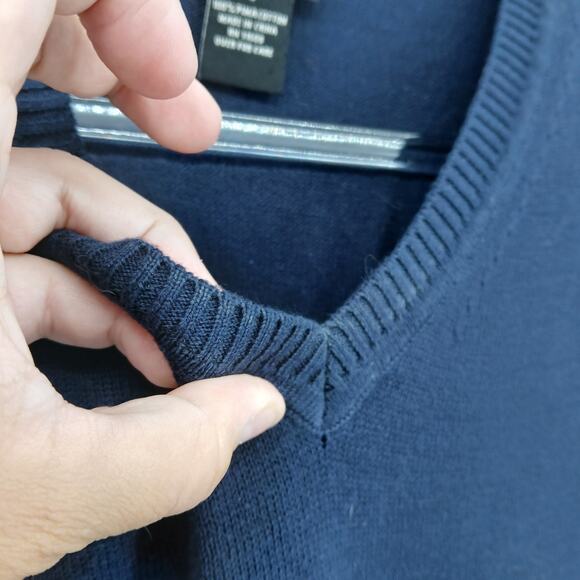 Jos A. Bank Navy Pima Cotton Pull Over Sweater Vest Mens LG Old Money Minimalist - Picture 3 of 7